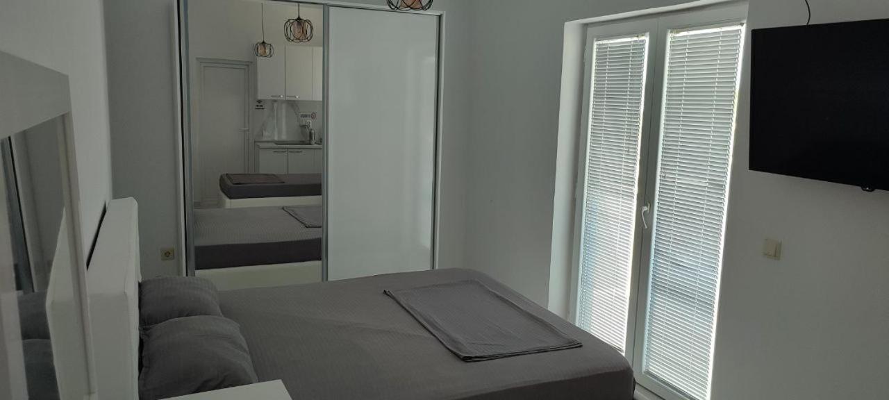 Golem Apartment Экстерьер фото